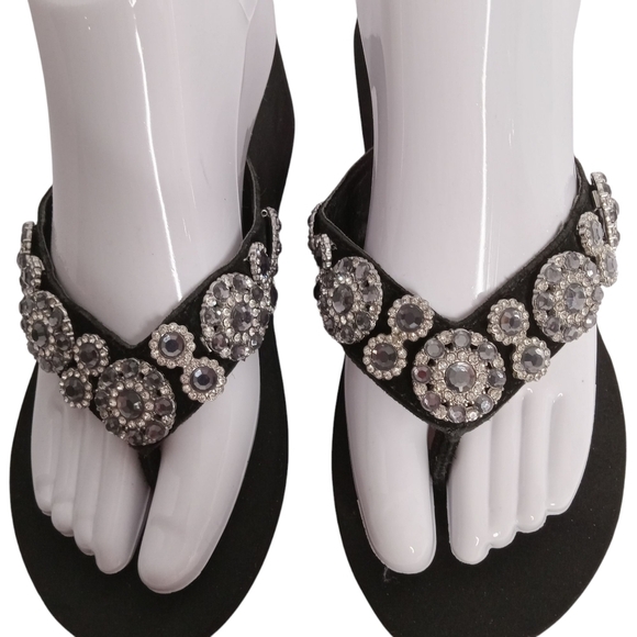 YELLOW BOX‎ BLK. AND SILVER SANDALS SIZE 7 LEATHER UPPER WITH BLING VGC - Picture 2 of 11